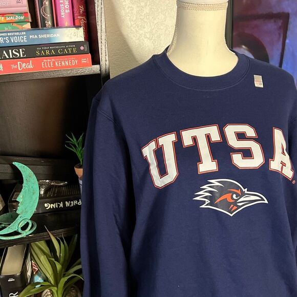UTSA size medium Unisex crew neck sweat shirt NWOT university or Texas San Anton - Picture 3 of 6